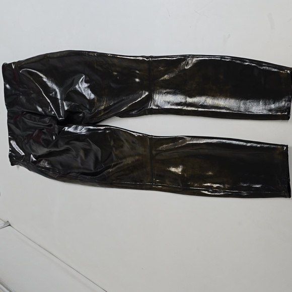 Spanx Patent Faux Leather Leggings Black with hints of Gold - Picture 8 of 10